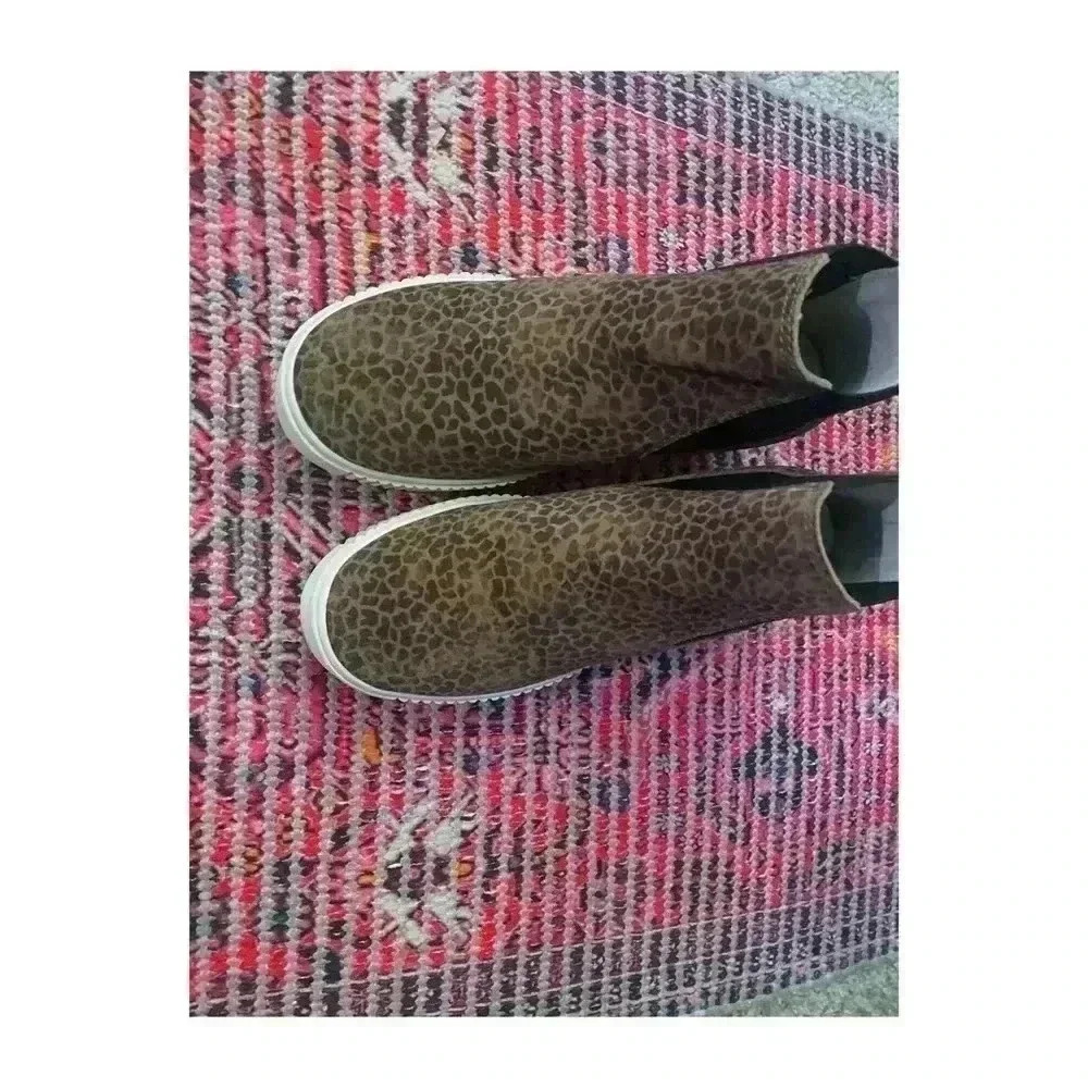 Dolce Vita Cola Leopard Suede - Picture 6 of 6